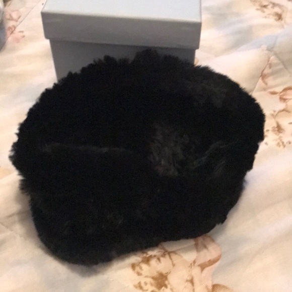 Nwot:rabbit fur headband - Picture 3 of 6